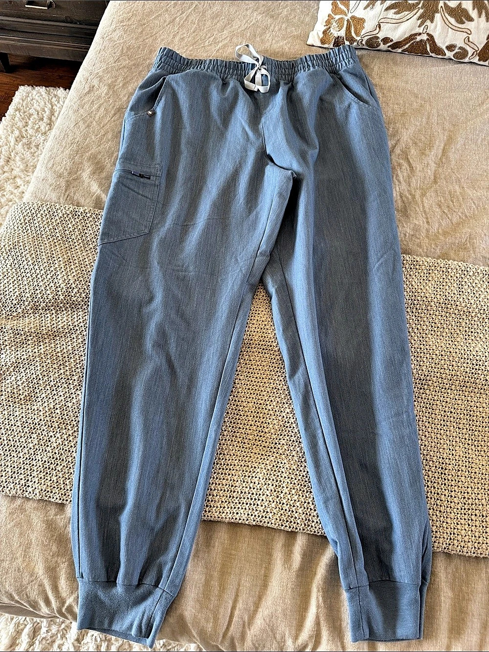 FIGS Zamora Jogger Scrub Pant Light Blue/denim color- size XLT